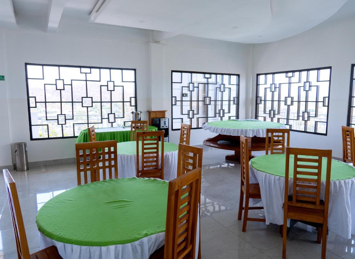 Monte Prundi Hotel Labuan Bajo Luaran gambar