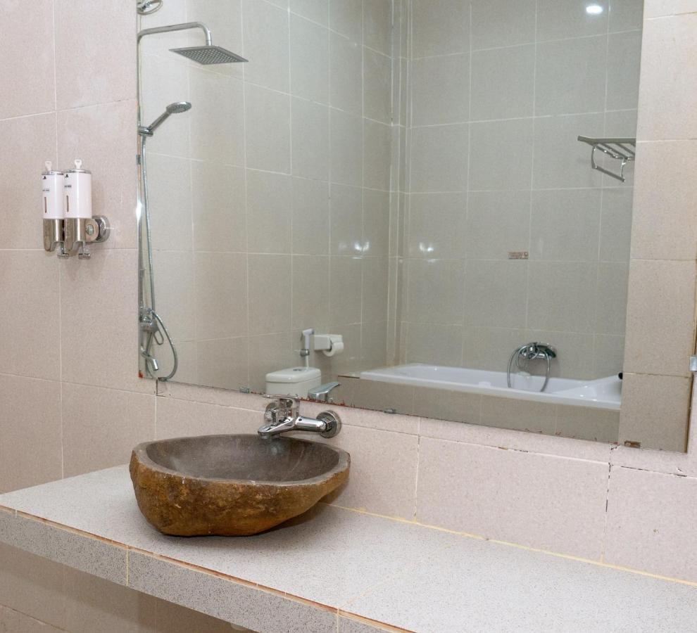 Monte Prundi Hotel Labuan Bajo Luaran gambar