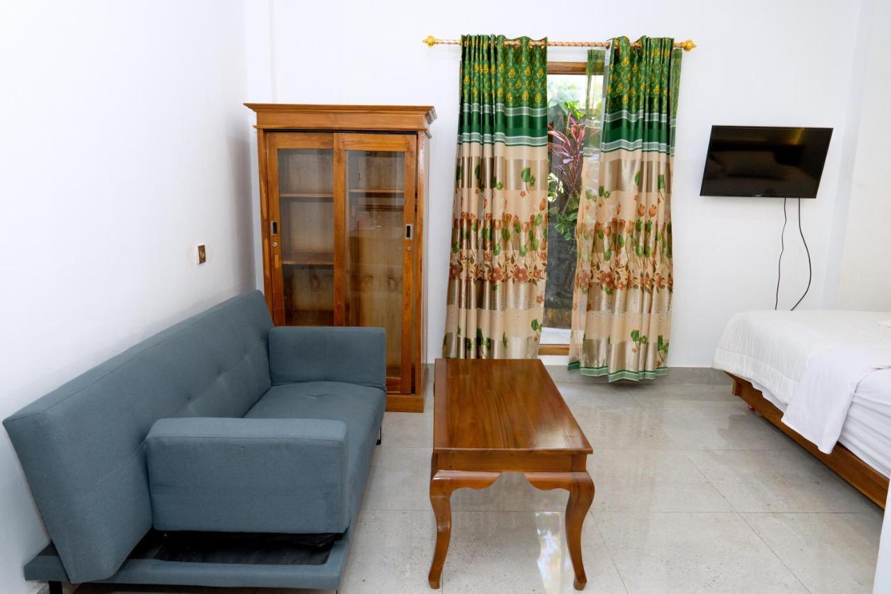 Monte Prundi Hotel Labuan Bajo Luaran gambar